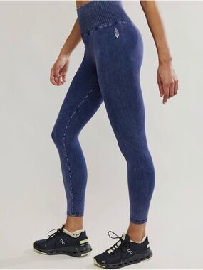 NWOT Good Karma Free People High-Waist Blue Women’s Seamless Leggings